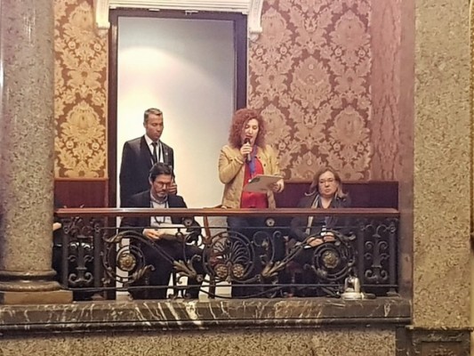 
El Mercado Central traslada al Pleno su preocupación por los cambios de la EMT