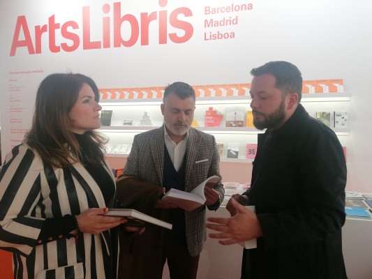 
El Cendeac presenta en ARCO dos nuevas publicaciones y una obra donada por Gordillo 