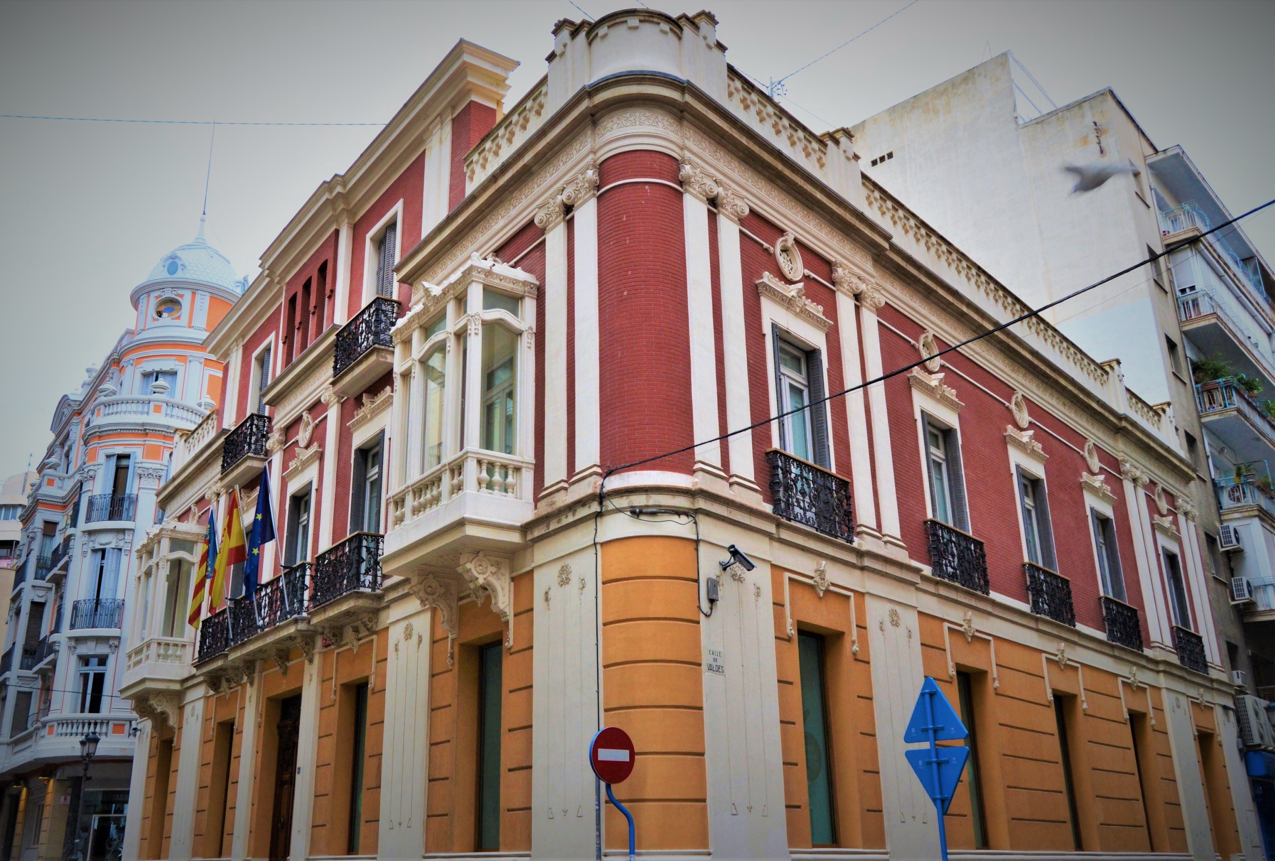 Casa Bardín, sede del Instituto Alicantino de Cultura Juan Gil-Albert.  - 