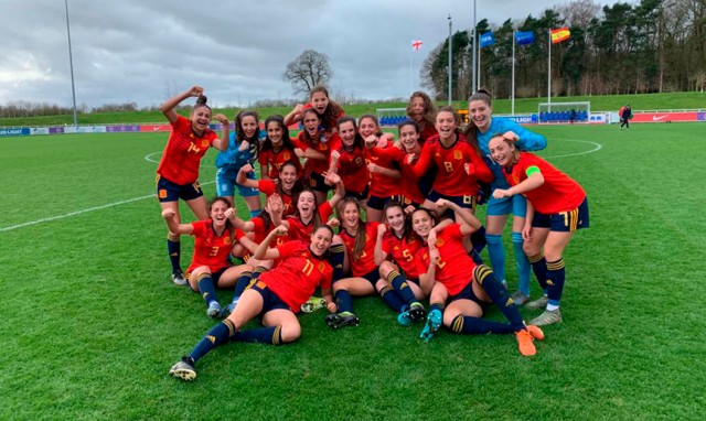 La murciana Silvia Lloris gana el Torneo de Desarrollo de la UEFA sub-16 con España