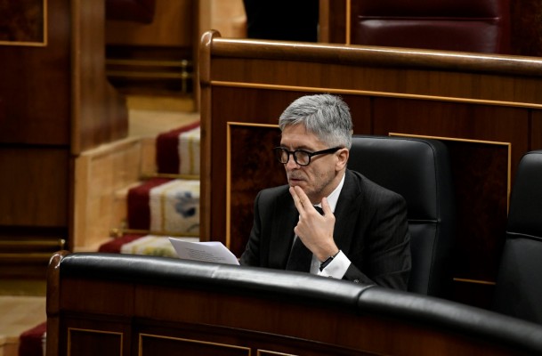 Marlaska reconoce que los CIE no cumplen con los Derechos Humanos y apuesta por reformarlos