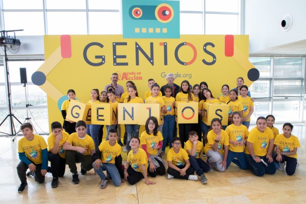 Ayuda en Acción y Google despiertan la vocación tecnológica a 700 escolares en Alicante