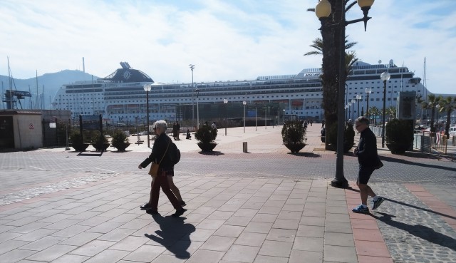 La llegada de turistas italianos en un crucero hace saltar las alarmas en Cartagena
