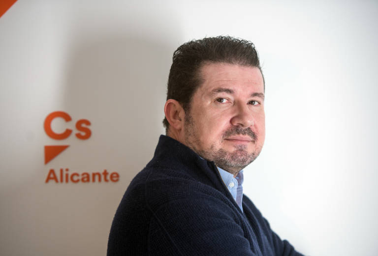 El senador y todavía responsable de Organización de Cs en la Comunitat, Emilio Argüeso. Foto: RAFA MOLINA - 