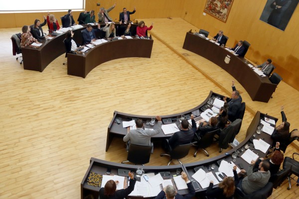 Benidorm aprueba asumir la gestión directa del parking de l'Aigüera