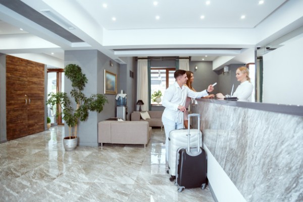 La ocupación hotelera pincha en enero en la Región, que cae dos puntos aún bajando precios
