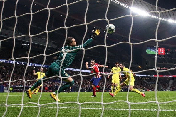 El Villarreal cae en el Wanda ante un Atleti superior y que remonta el gol inicial de Alcácer