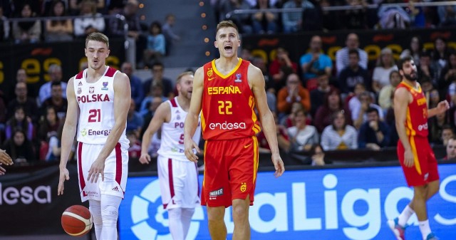 España no funciona ante Polonia