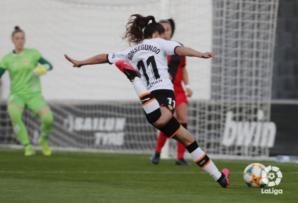 El Valencia cede otro empate y no sale de puntos de descenso 
