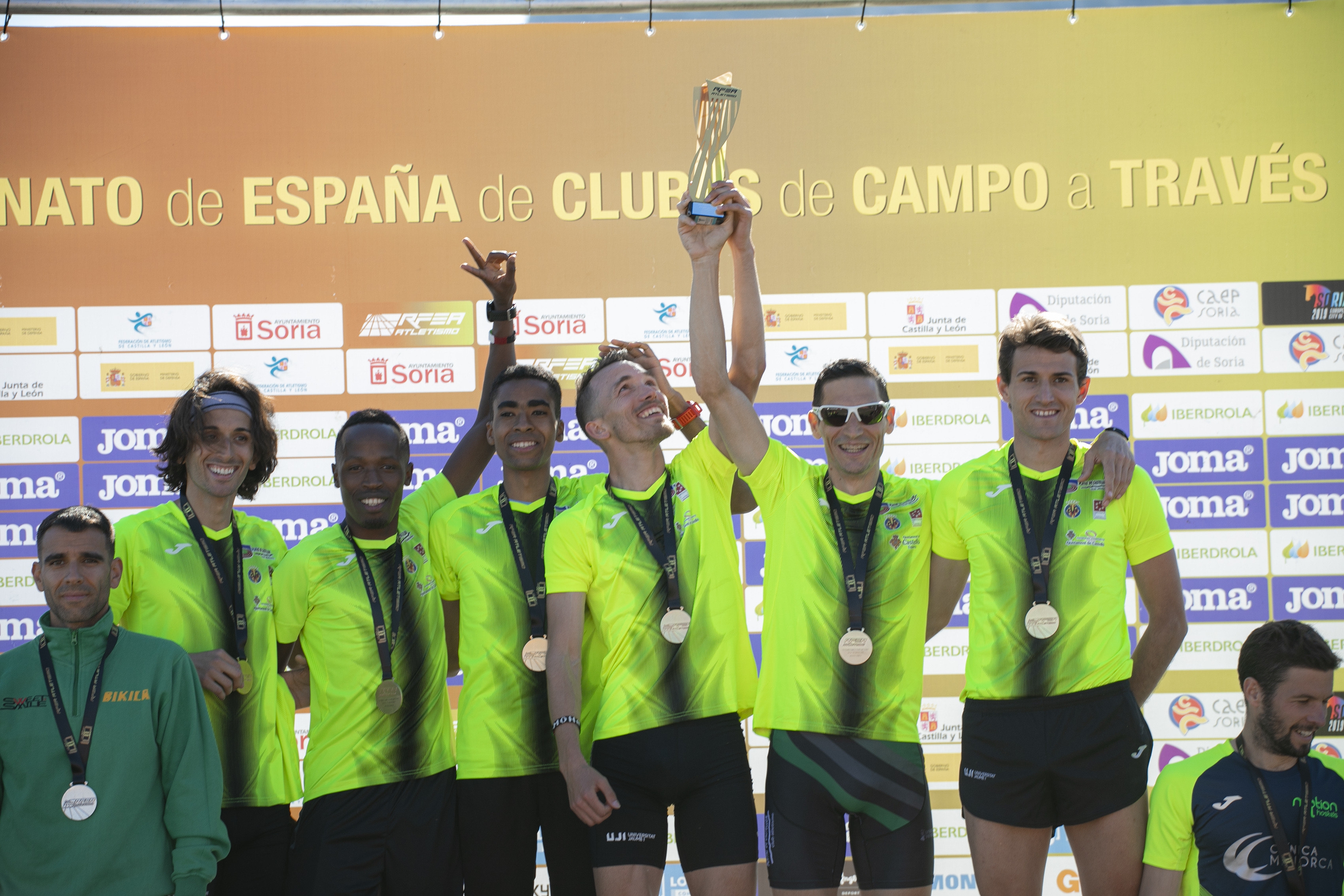 Playas de Castellón y Scorpio 71, campeones de España de campo a través