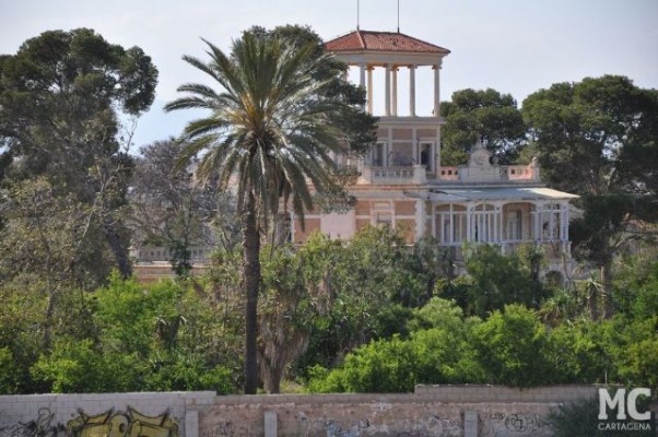 El Gobierno central insta al murciano a tomar medidas para que se restaure Villa Calamari
