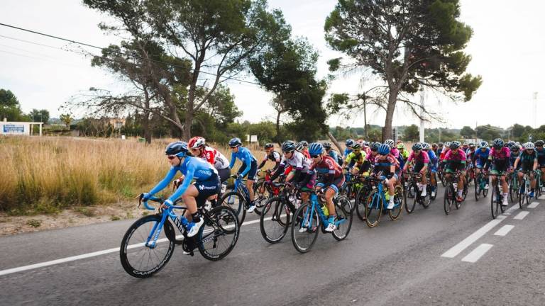 Benicàssim acoge una charla sobre el papel de la mujer en el ciclismo profesional 