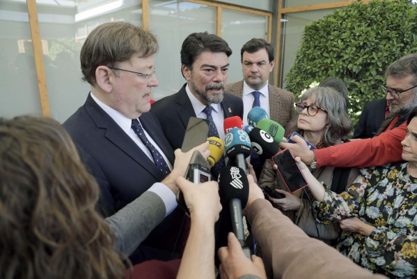 Puig y Barcala pactan dar formación en el centro de Coepa y estudiarán extender el Tram a San Gabriel