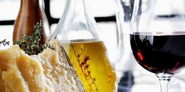 Vino y aceite de oliva para tratar el corazón