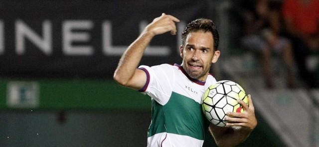 Elche quiere despedir el año con una alegría ante un líder en racha