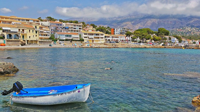 Altea convoca una concentración en defensa de la Cala del Soio