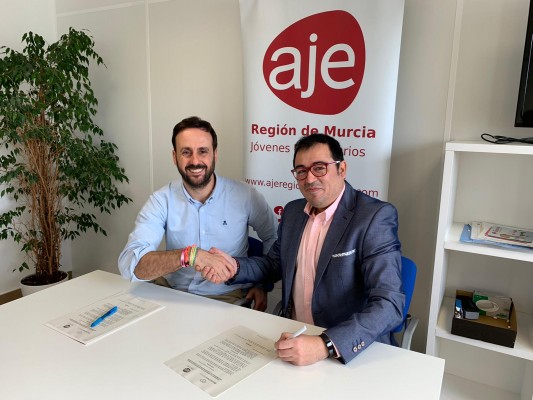 Blockchain Murcia amplía sus alianzas con la firma de un acuerdo con AJE