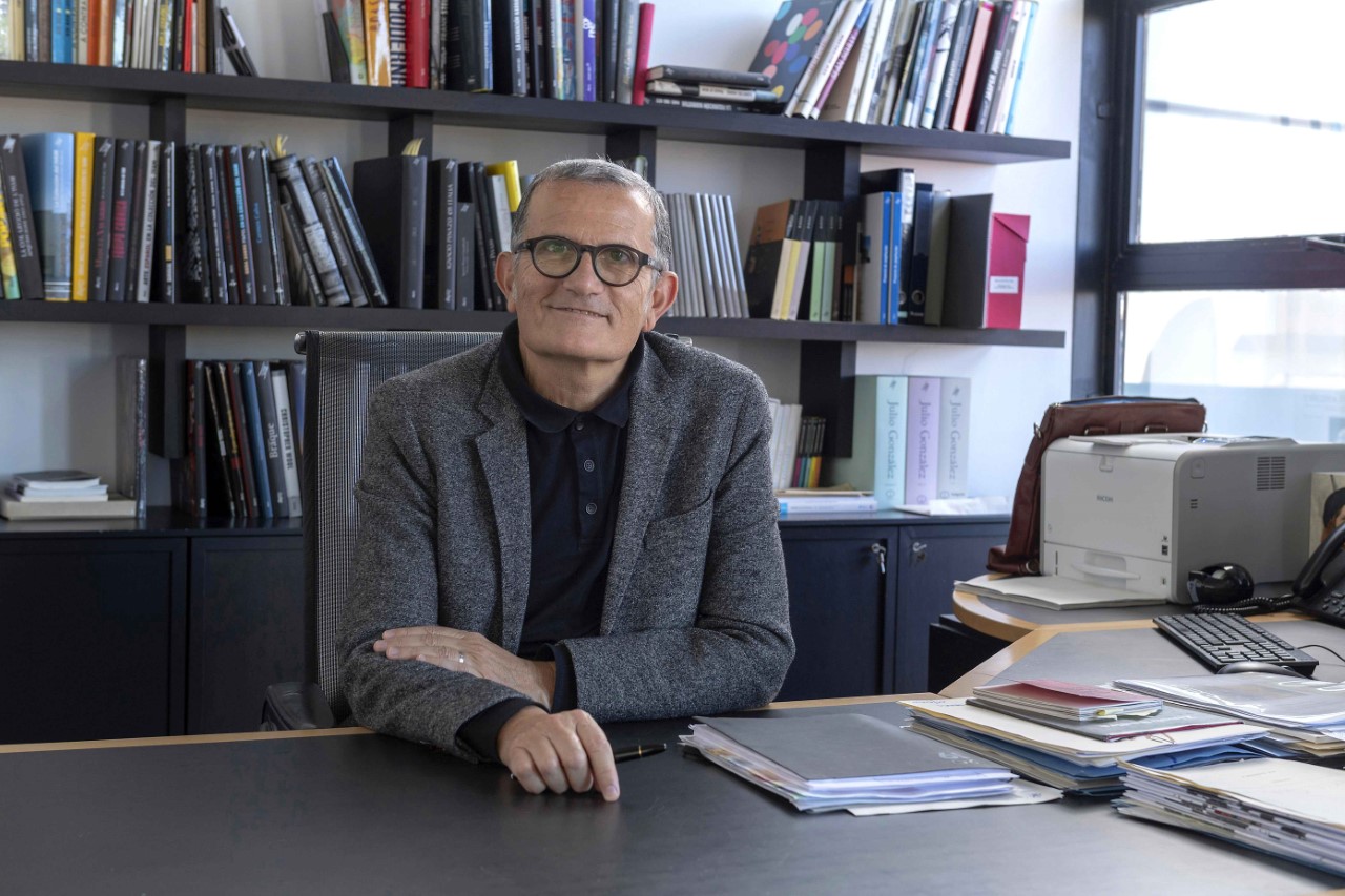 El director del IVAM gana el premio Llama Rotaria 2020 de las artes