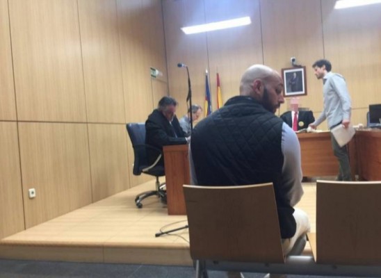 Condenado un exconcursante de MyHyV por dejar morir de hambre a su perro