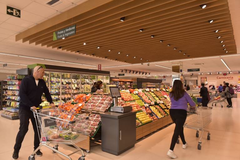Los supermercados Masymas facturan 302 millones, el 2,4 % más