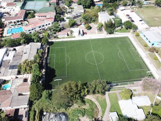 Grupo Soledad obtiene la certificación FIFA y se lanza a construir campos de fútbol en América