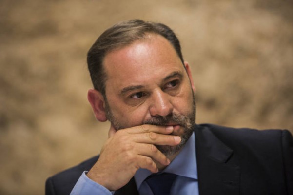 El juez pide a Aena las grabaciones en Barajas del encuentro entre Ábalos y Delcy Rodríguez