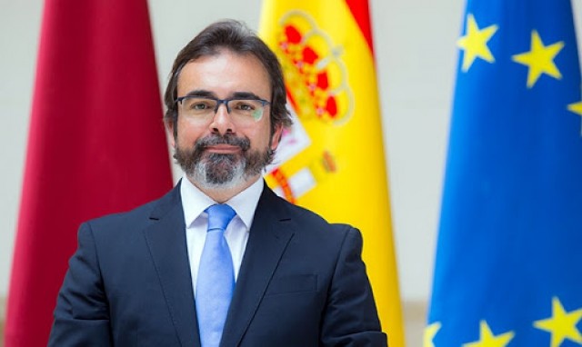 El ex consejero Pedro Rivera despega en Aethicus
