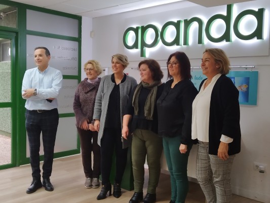 Los sordos encuentran en el ayuntamiento de Cartagena la frecuencia para ser escuchados 