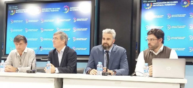 La Asociación de Clubes ratifica el primer convenio colectivo del fútbol femenino de Primera