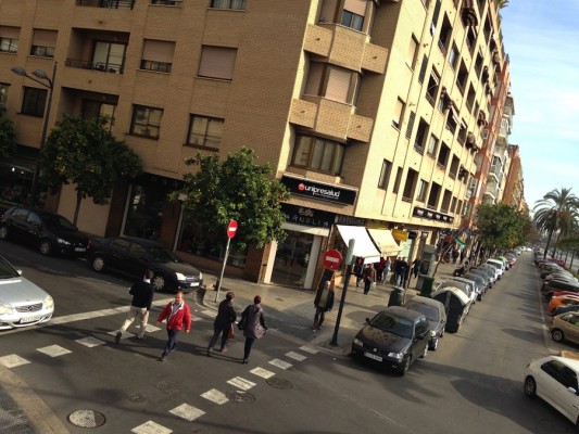 La Seguridad Social pone en venta un bajo en la Avenida del Cid por un millón de euros 