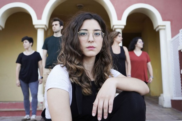 Ana Zomeño estrena en concierto su vídeo para 'A las mías'