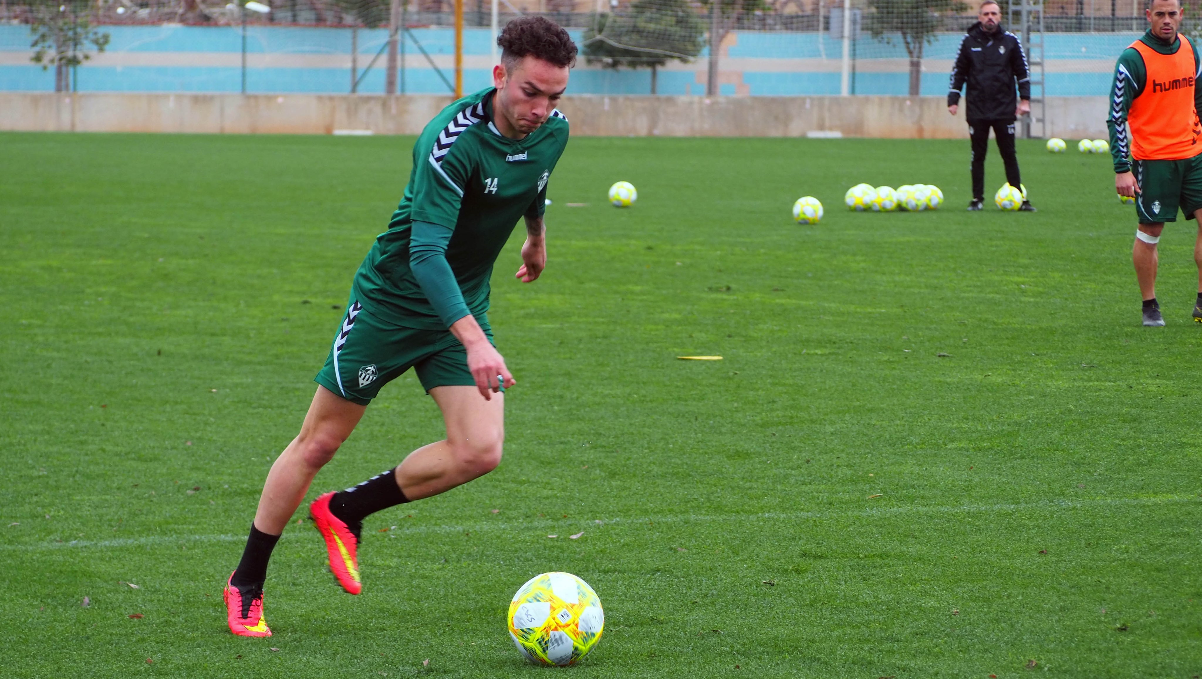 Alfredo Gutiérrez recupera galones en el Castellón y se vuelve a sentir importante