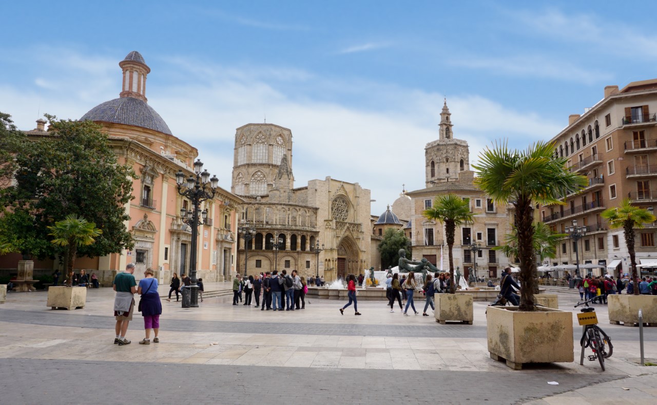 La bandas sonoras de 'Star Wars' o 'Frozen' toman la plaza de la Virgen