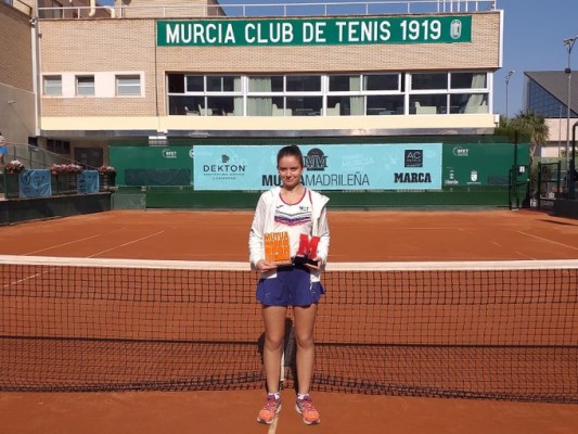 Ariana Geerlings gana el Torneo del MMO sub-16 celebrado en el Real Murcia CT 2019