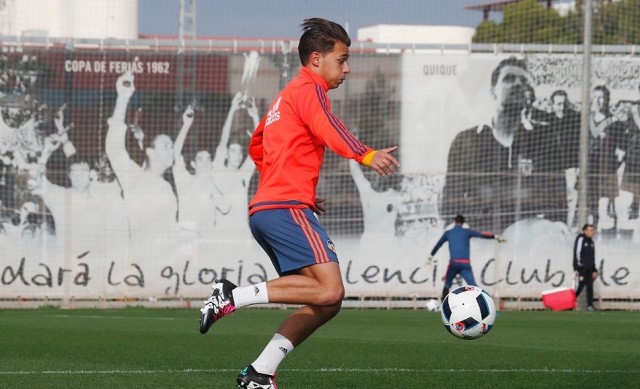 Neville tendrá que seguir contando con el filial