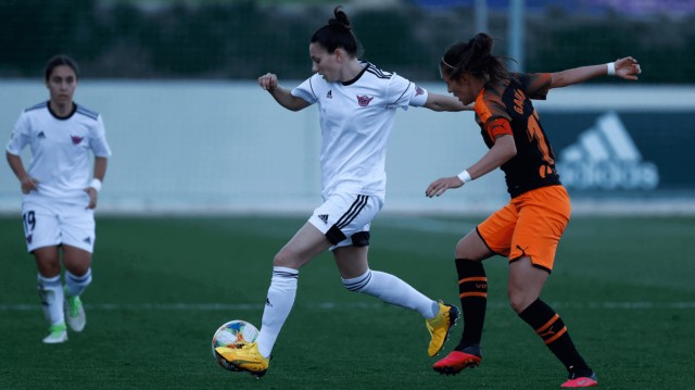 Un buen Valencia empata ante el Tacón, pero iguala con el Betis en penúltima posición