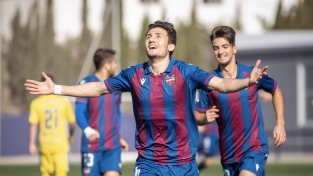El Atlético Levante persigue ante el Barça B alargar su buena dinámica

