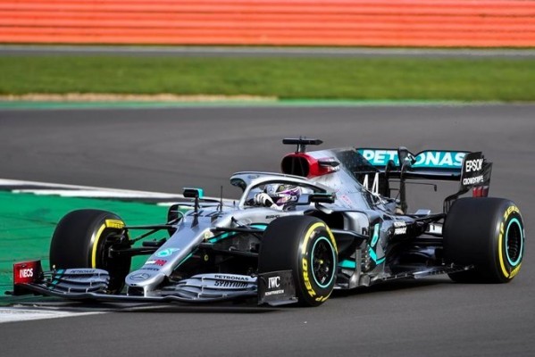 Mercedes presenta el W11 con el que buscarán su séptimo Mundial consecutivo
