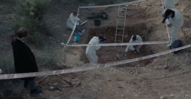 TV3 y À Punt se alían con la miniserie de suspense 'La Fossa'