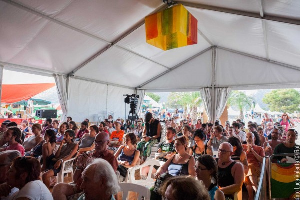 El colonialismo en África y sus consecuencias a debate en el Rototom Sunsplash