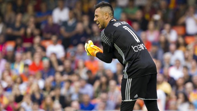 Rubén Martínez elogia a Diego Alves, que puede ser su rival por el puesto