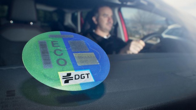 Solo uno de cada diez europeos pagaría más por un coche ecológico