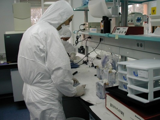 La patronal citrícola alerta del riesgo ante el traslado de los laboratorios de detección de plagas