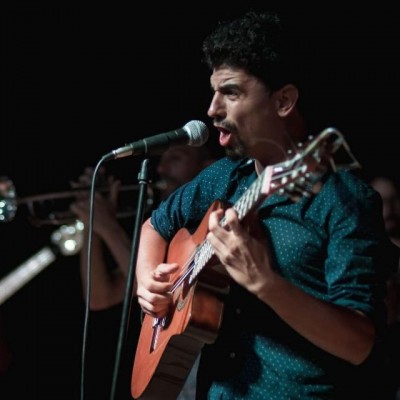 Jorge Valiente 'El Cigarra' y J. Lloris llevan su música a Convent Carmen