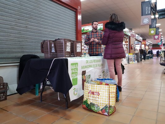 Villena aprovecha la gestión directa de los residuos para implantar el servicio de recogida 'puerta a puerta'