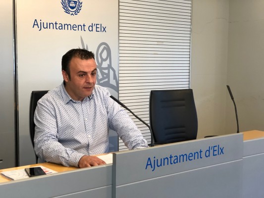 Elche recibe 1.600 aspirantes para 38 plazas de Policía Local y previsión de más de un millar para 6 plazas de TAG