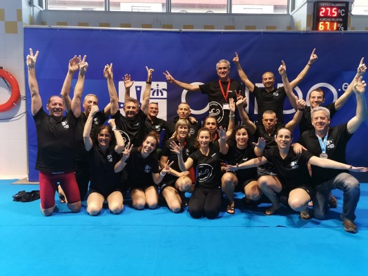 El CN Máster Murcia, bronce en el Nacional de fondo para veteranos celebrado en Oviedo