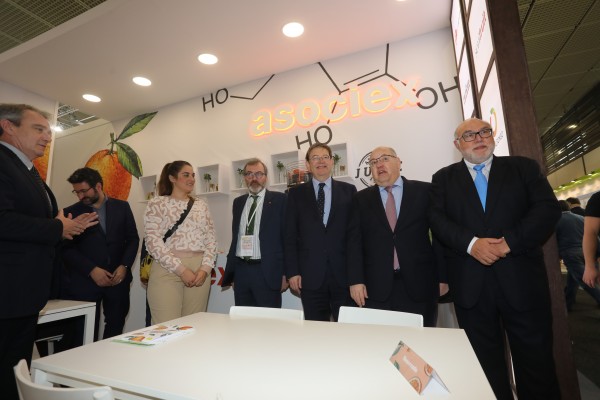 Los exportadores citrícolas piden al Consell entrar en el IVIA para impulsar la investigación