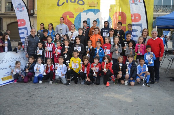 La Cursa de Sant Blai reúne a más de 1.800 jóvenes de Borriana en una jornada de deporte y diversión