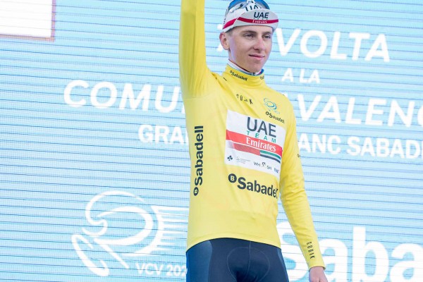 Fabio Jakobsen se lleva la etapa final y Pogacar gana la Vuelta